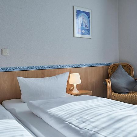 Hotel Zum Grunewald Dinslaken Bagian luar foto