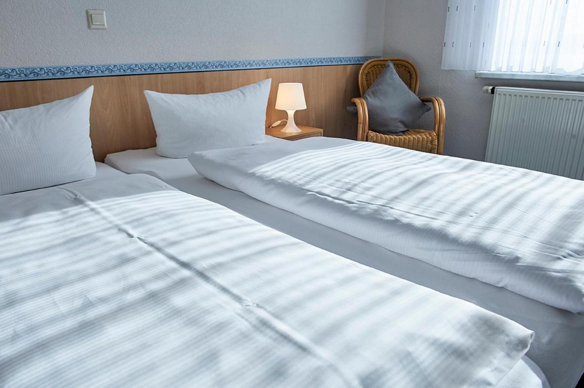 Hotel Zum Grunewald Dinslaken Bagian luar foto