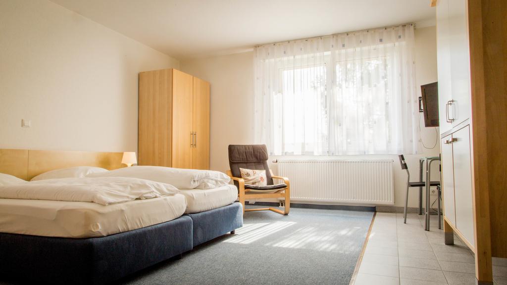 Hotel Zum Grunewald Dinslaken Bagian luar foto