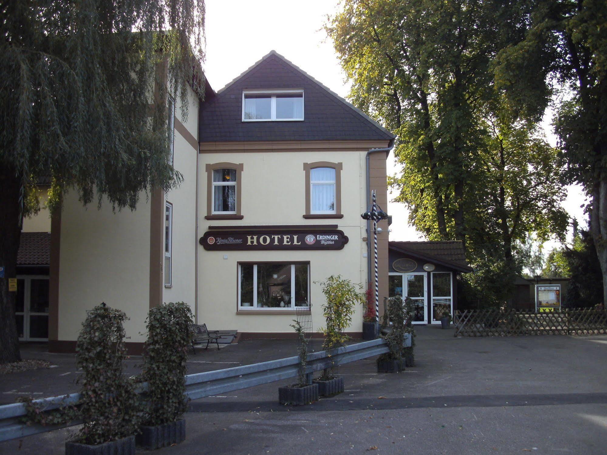 Hotel Zum Grunewald Dinslaken Bagian luar foto